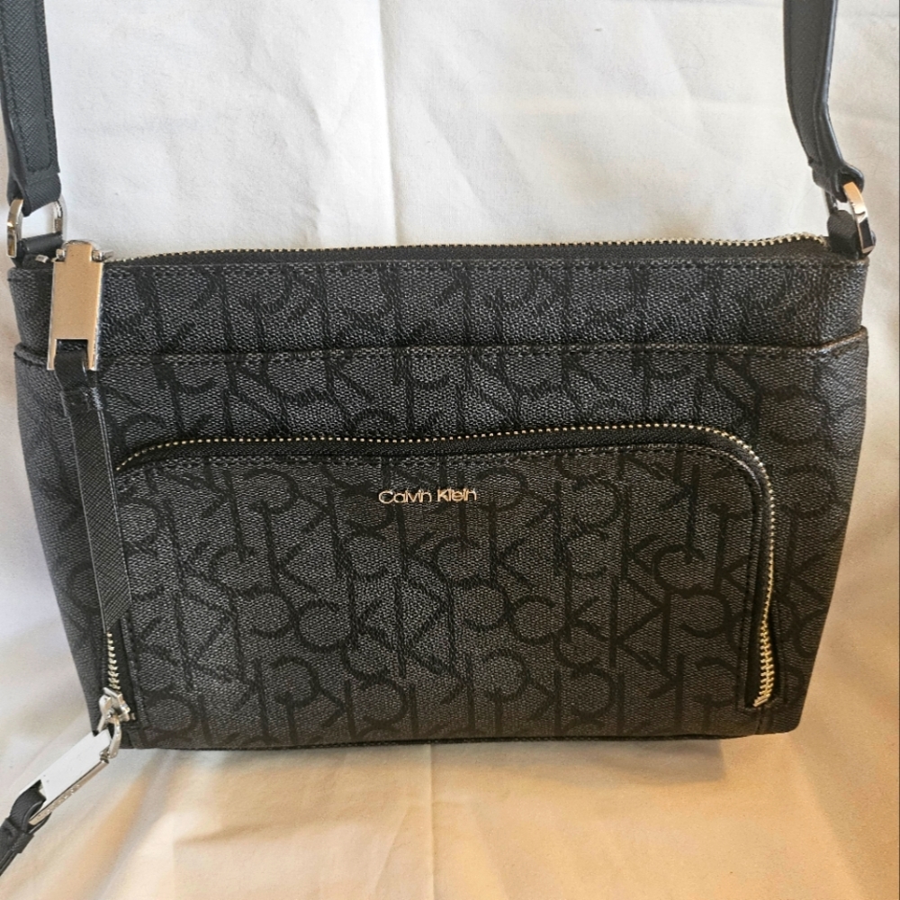 Calvin Klein Shoulder Bag